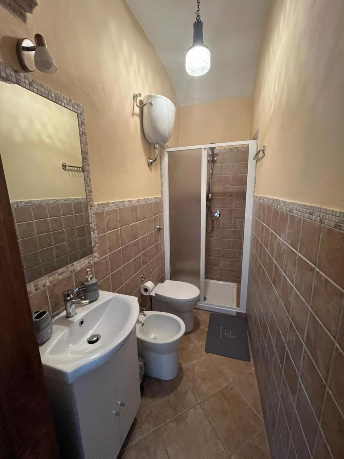 La Torre Della Piramide Hotel Pitigliano Kültér fotó